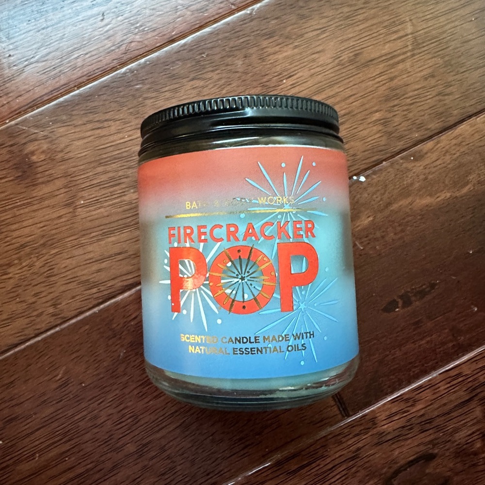 Bath and Body Works Single Wick Candle - Firecracker Pop